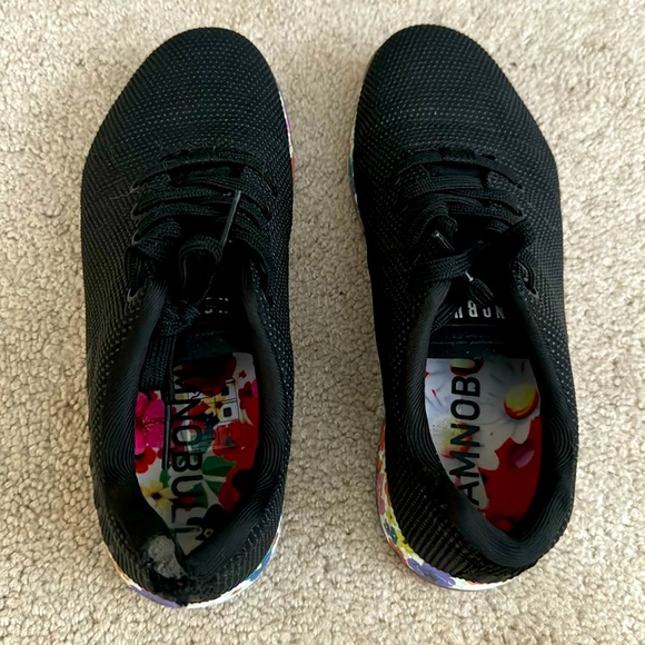 NOBULL Women’s Floral Trainer - Picture 2 of 10